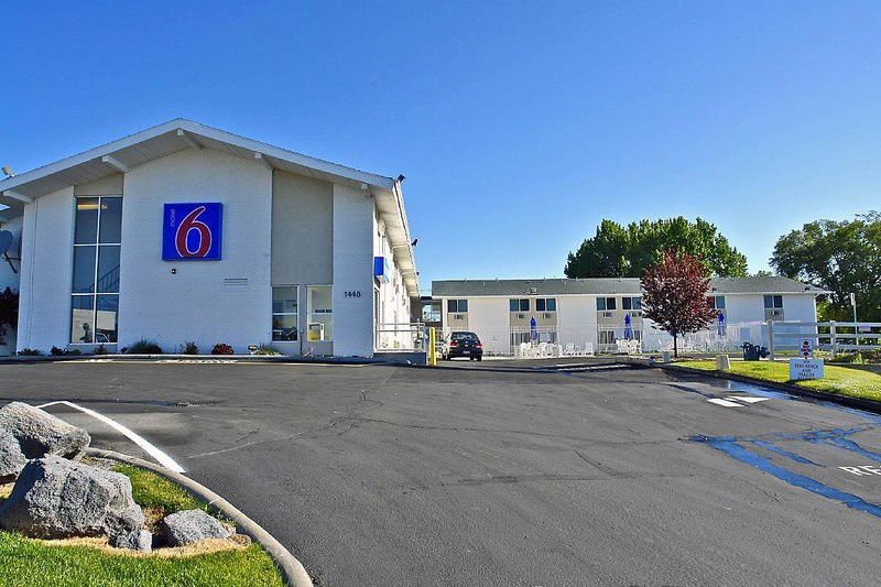 Econo Lodge Idaho Falls Exteriör bild